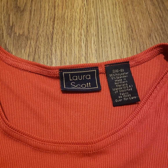 Women's LAURA SCOTT S (6-8) RED Short Sleeve Ribbed Polyester Spandex Top Shirt - Picture 3 of 5